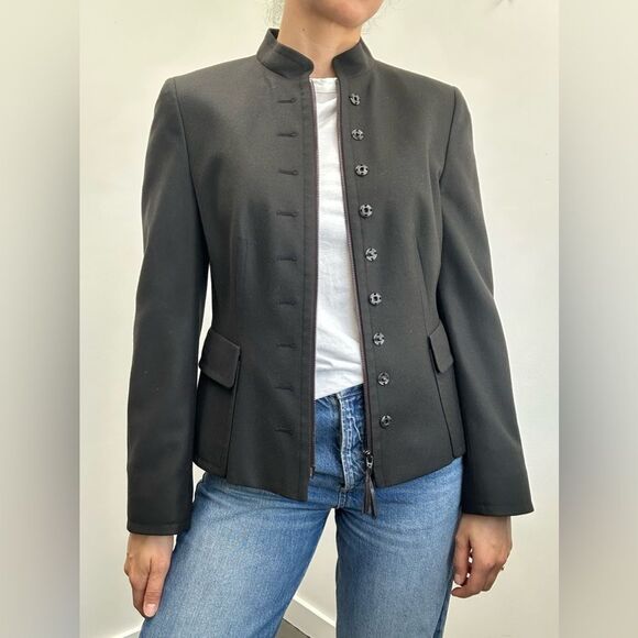 Akris Punto 100% Wool Black Blazer Snap Front Detail High neck Size 8 - Picture 2 of 14